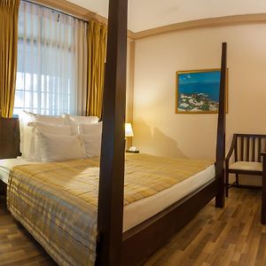 Superior Double Room Return Airport Transfer